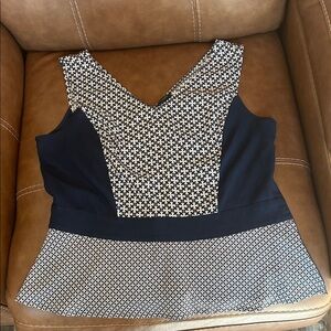 Ann Taylor Navy and White Floral Peplum V-Neck Tank